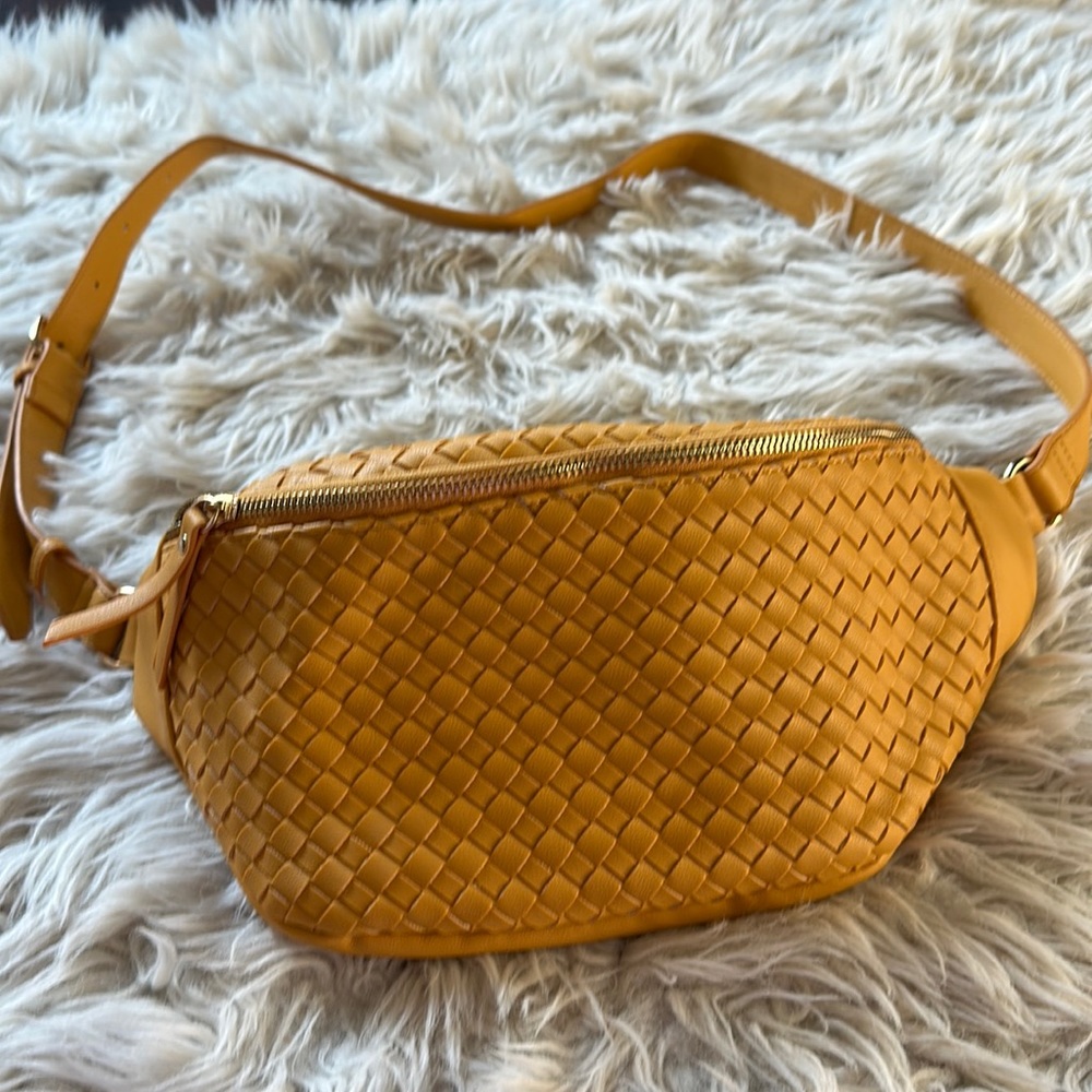 Cute oversized Fanny pack